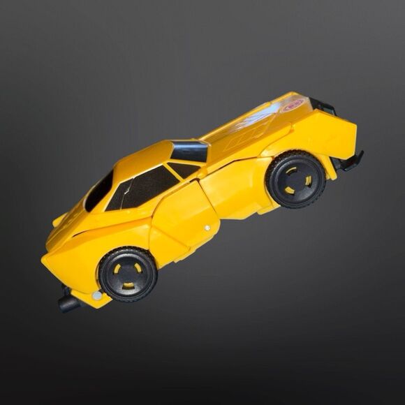 Transformers 1 Step Changer Bumblebee Plastic Action Figure B17 - Picture 3 of 10